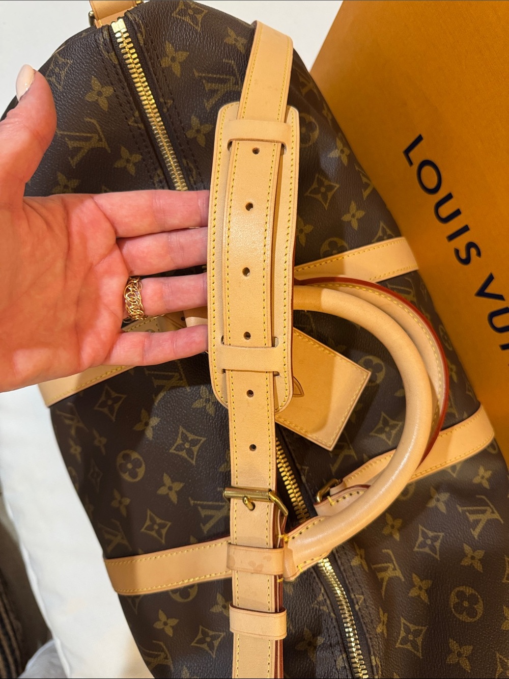 Louis Vuitton Monogram Keepall Bandoulière 50 with Natural Vachetta Trim - Picture 4 of 8